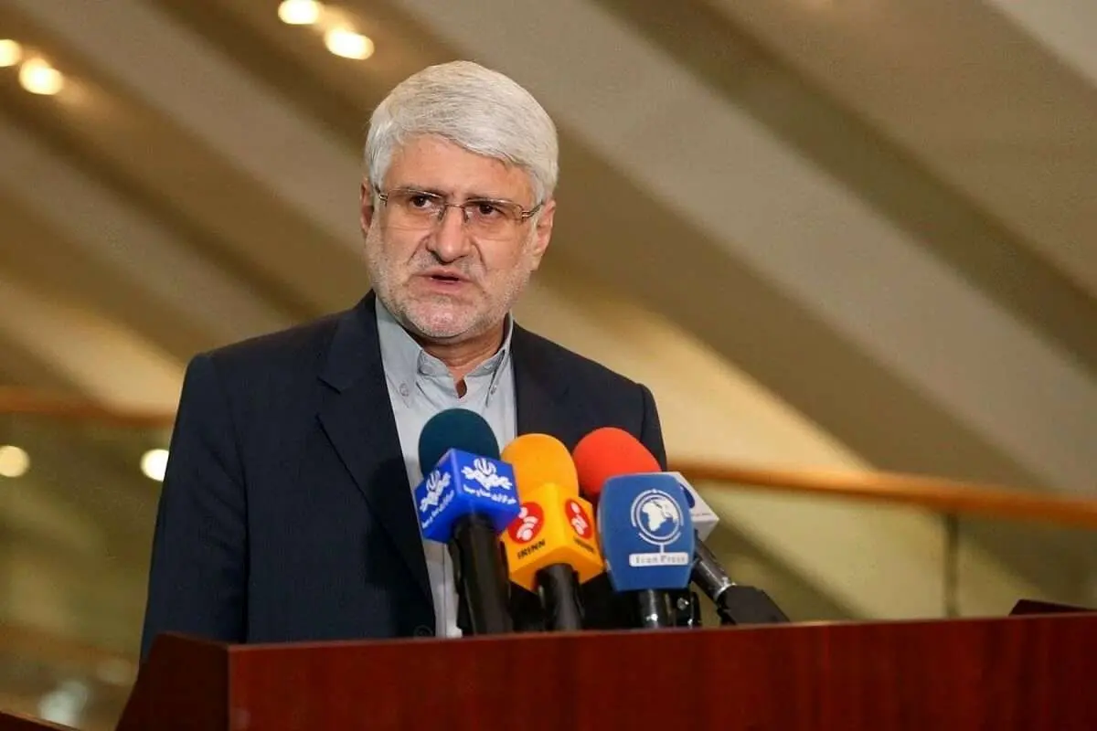 پیشنهاد فرهنگی نماینده مجلس به رئیسی؛ تغییر تیم اقتصادی ضروری است