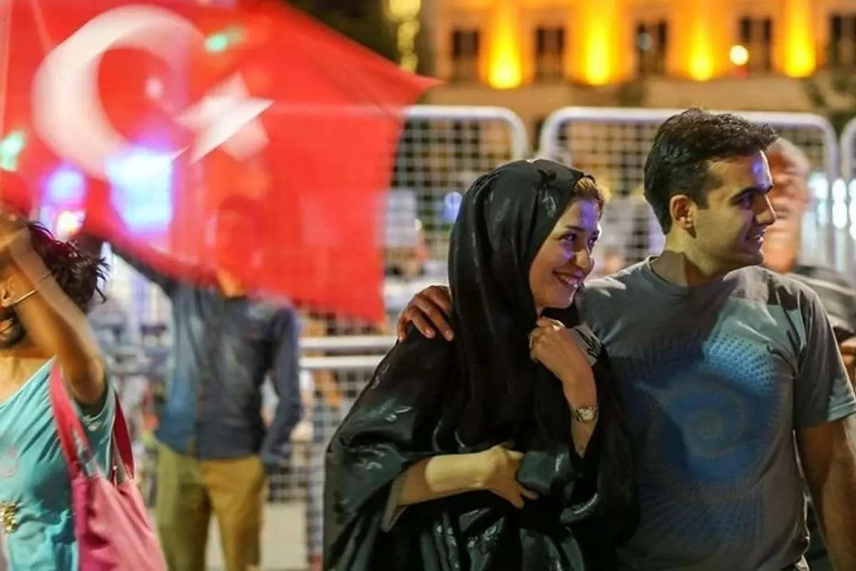 سیل سفر به استانبول در عید فطر؛ ۳ شب ۸۰ میلیون!