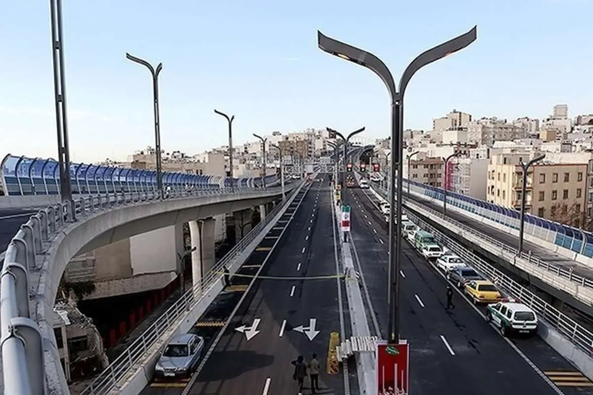 (ویدئو) زورگیری اتوبان صدر تهران؛ صدای شلیک گلوله از کجاست؟