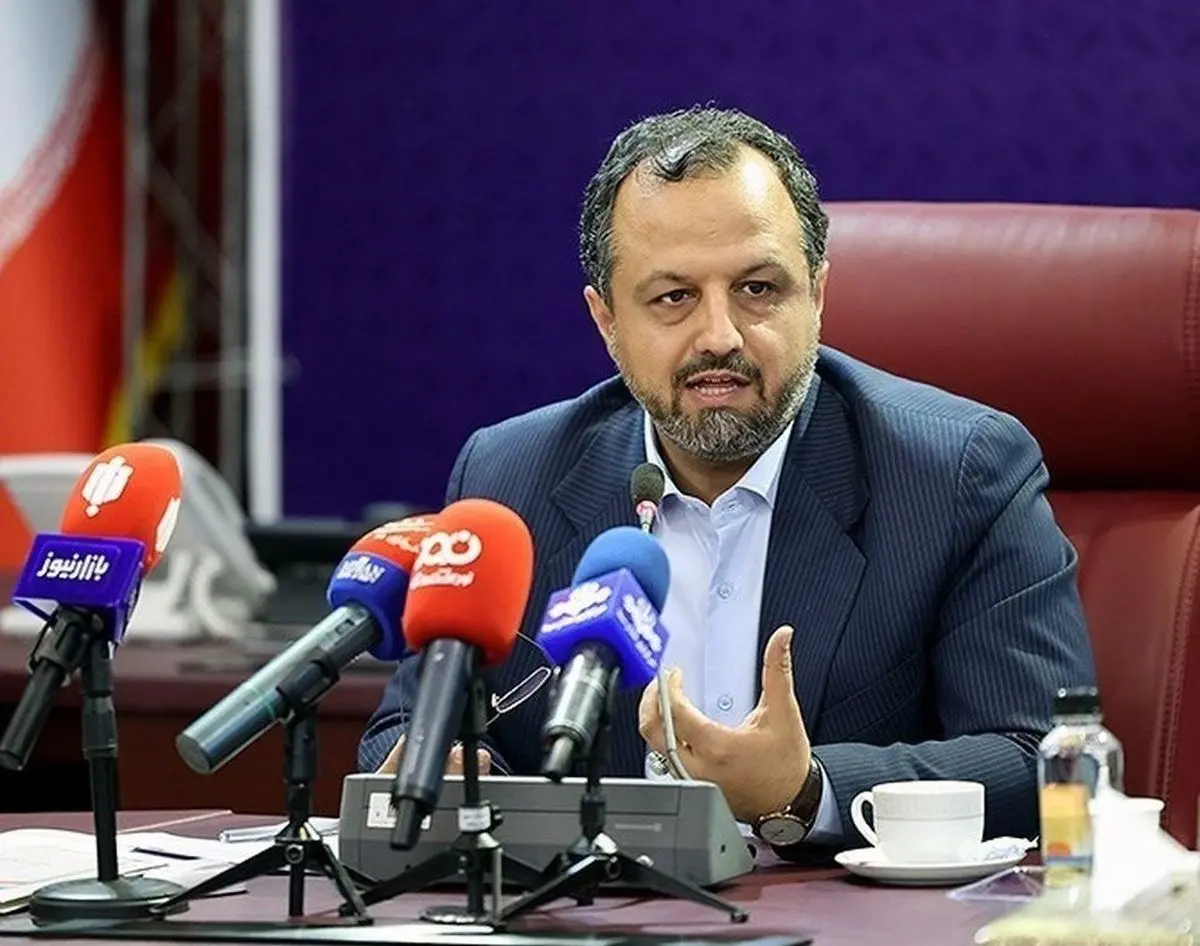 خاندوزی: نوسانات ارزی ابدا منفعتی برای دولت ایجاد نمی‌کند