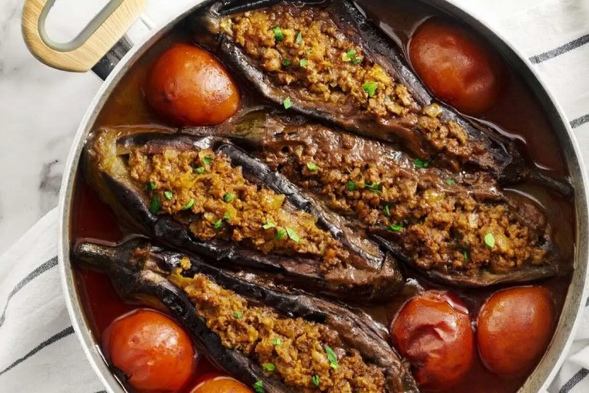 بادمجان شکم‌پر را با این روش خوشمزه درست کنید