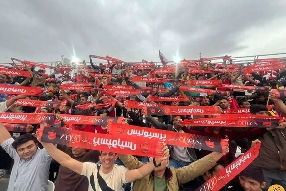 صدر جدول لیگ دست پرسپولیس است