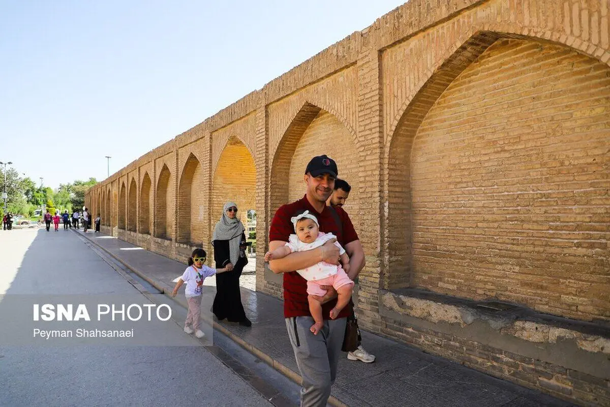 (تصاویر) زندگی در اصفهان جاری است