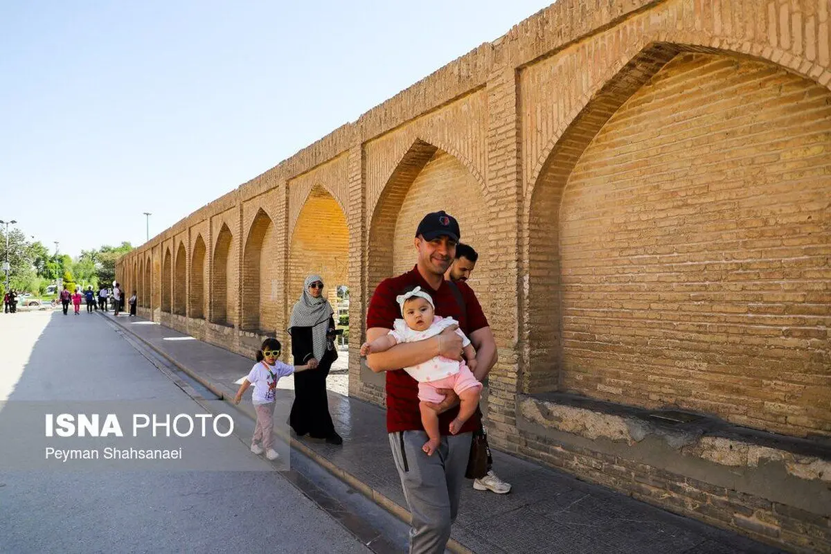 (تصاویر) زندگی در اصفهان جاری است
