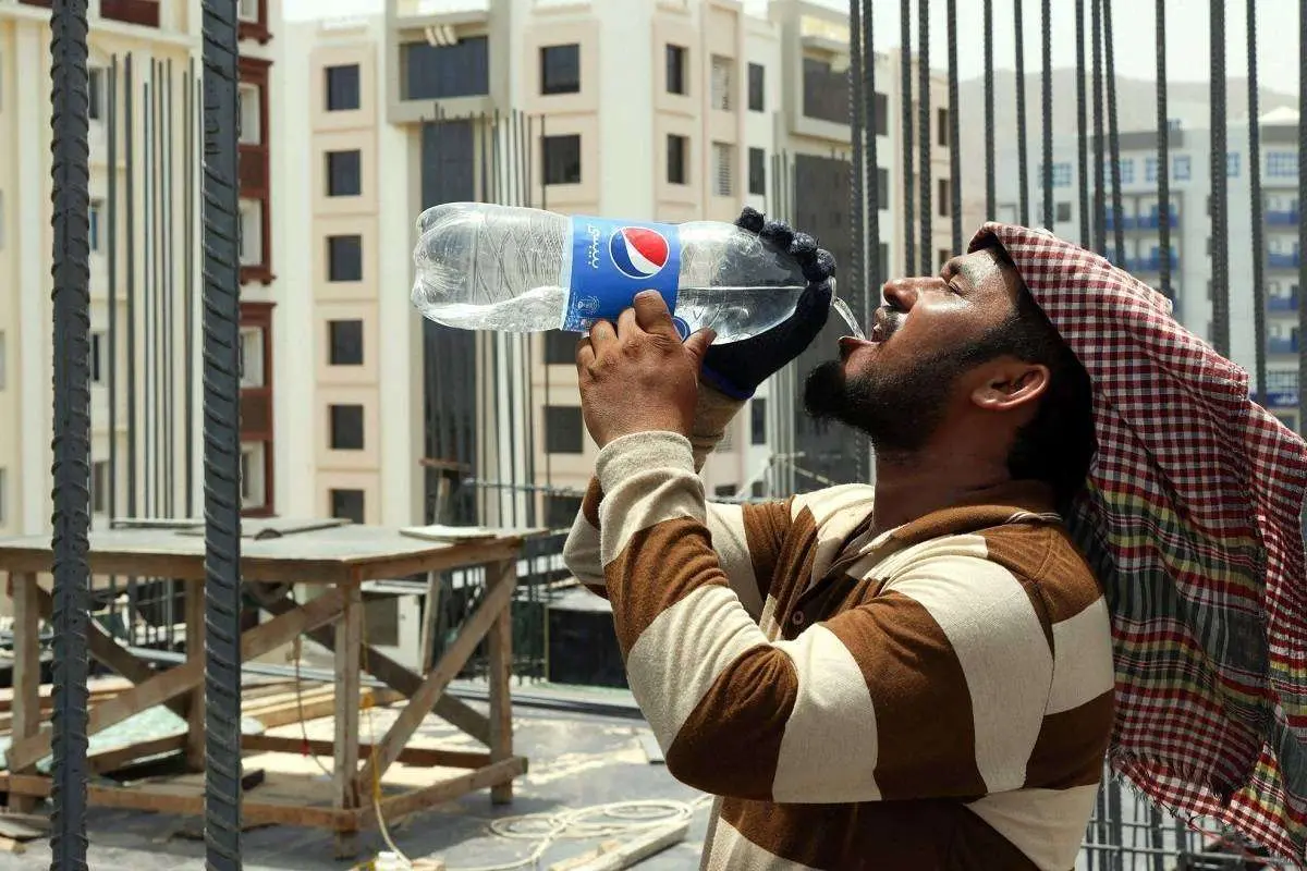 امارات، قطر، عربستان و ترکیه به مهاجران چقدر حقوق میدهند؟