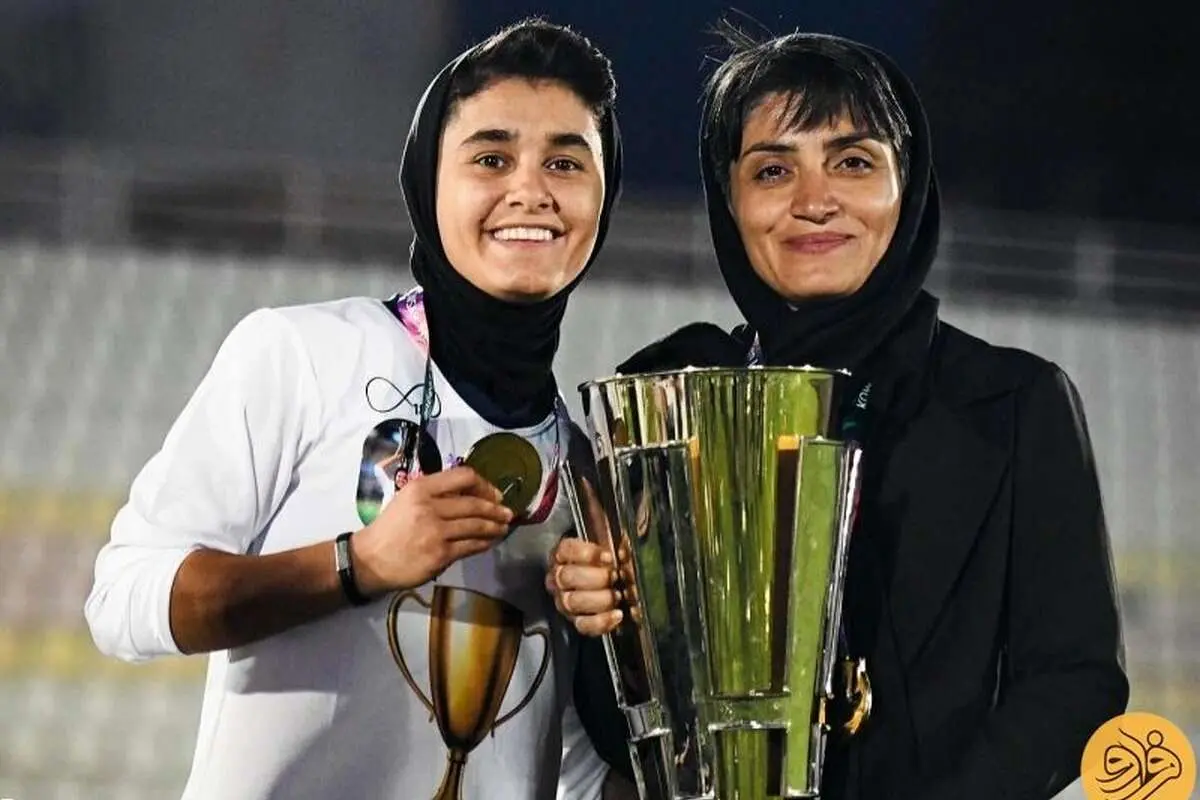 (عکس) زنی که پرافتخارترین مربی فوتبال ایران است