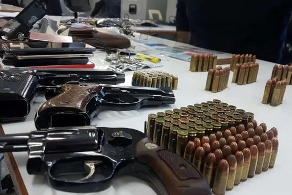 (عکس) مجازات قاچاق سلاح گرم و سرد چقدر است؟