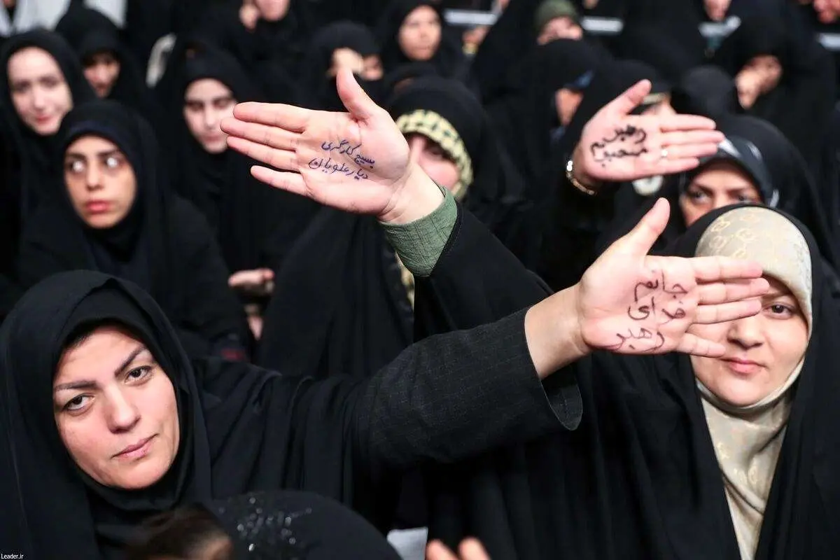 (تصاویر) دیدار کارگران با رهبر انقلاب
