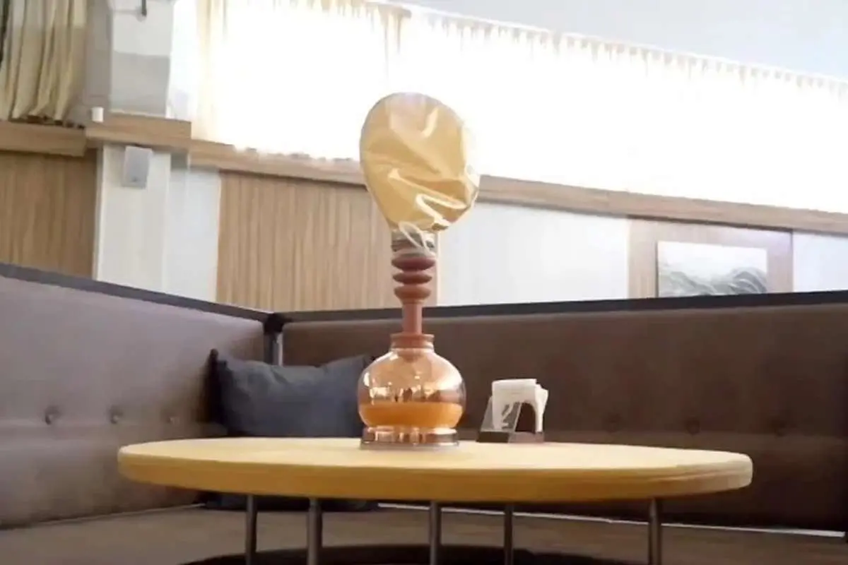 سرو قلیان اکسیژن و جوانانی که موش آزمایشگاهی شده‌اند