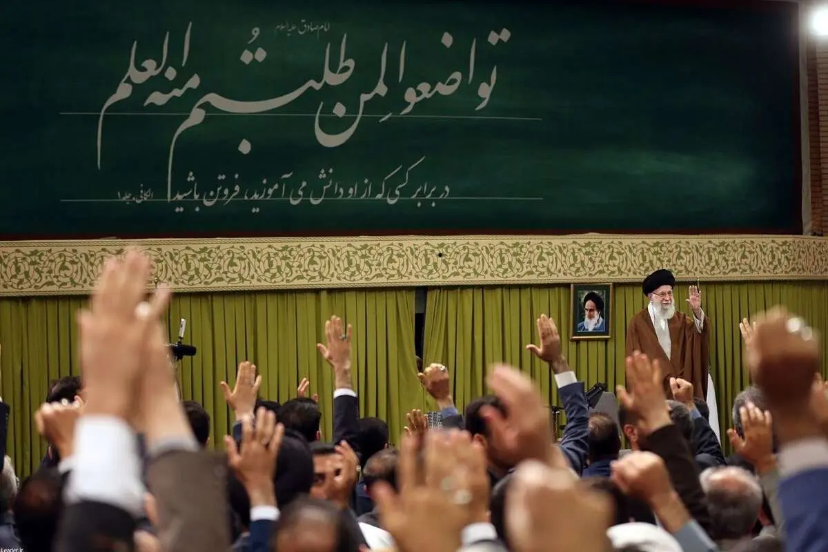 (تصاویر) دیدار معلمان و فرهنگیان با رهبر انقلاب