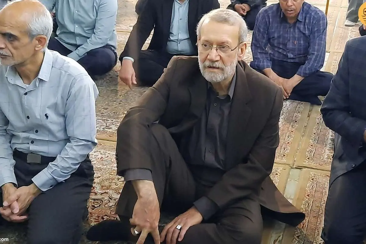 (عکس) حضور علی لاریجانی در مراسم سالگرد استاد مطهری