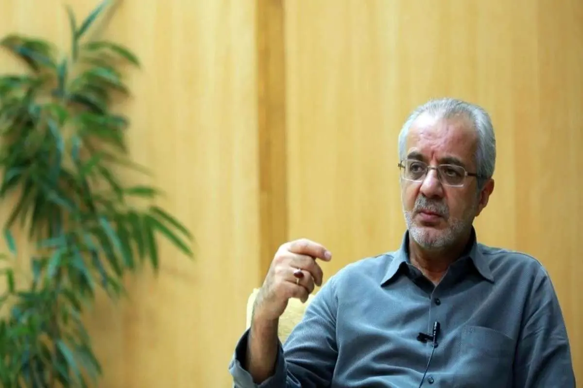خجسته: درباره زنان، مردان تصمیم گرفتهاند / چرا دختران در مدارس روسریشان را برندارند؟