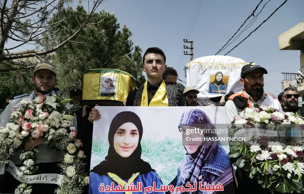 (ویدئو) تشییع پیکر مادر و دختر لبنانی