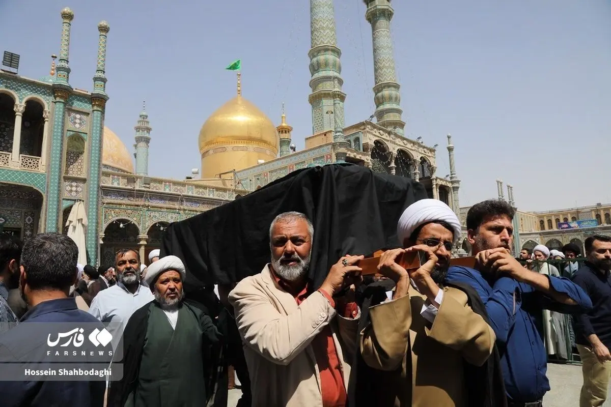 (تصاویر) تشییع پیکر مرحومه معصومه حائری همسر آیت الله مصطفی خمینی