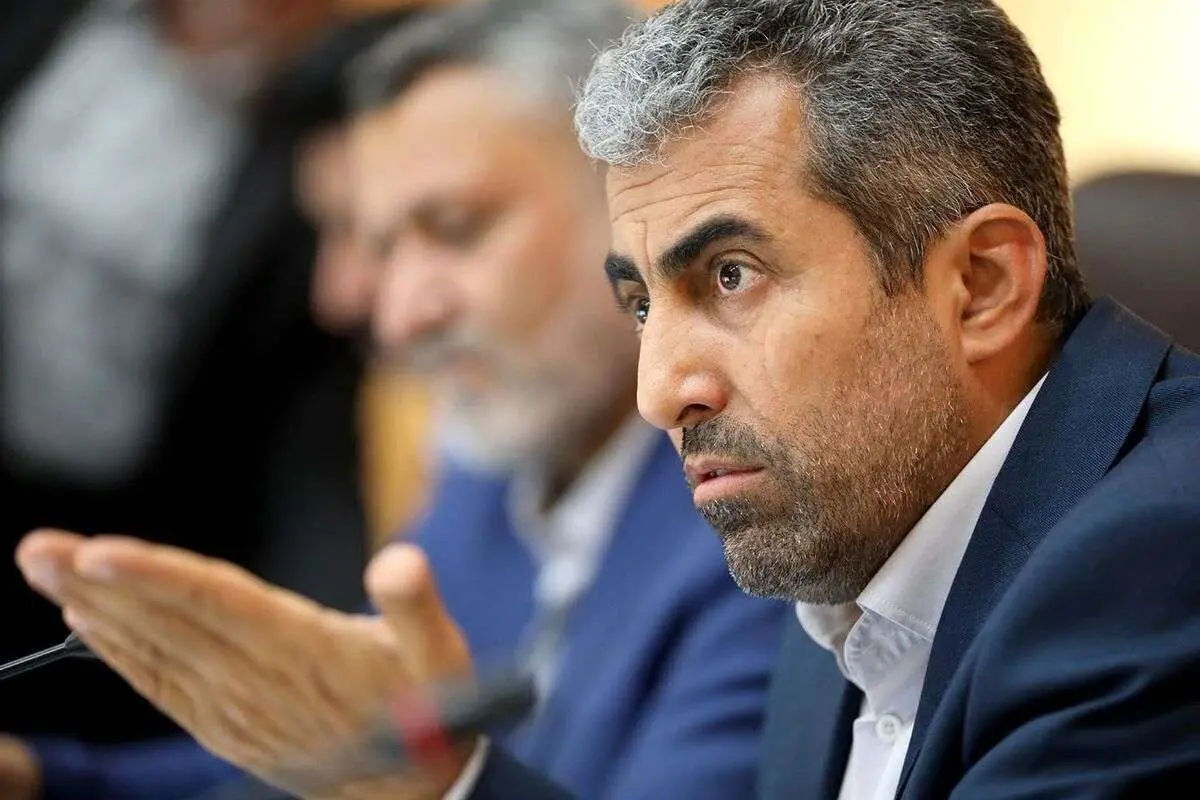 کالاهای اساسی با وجود پرداخت ارز ترجیحی با قیمت ۲ تا ۳ برابری به دست مردم میرسد