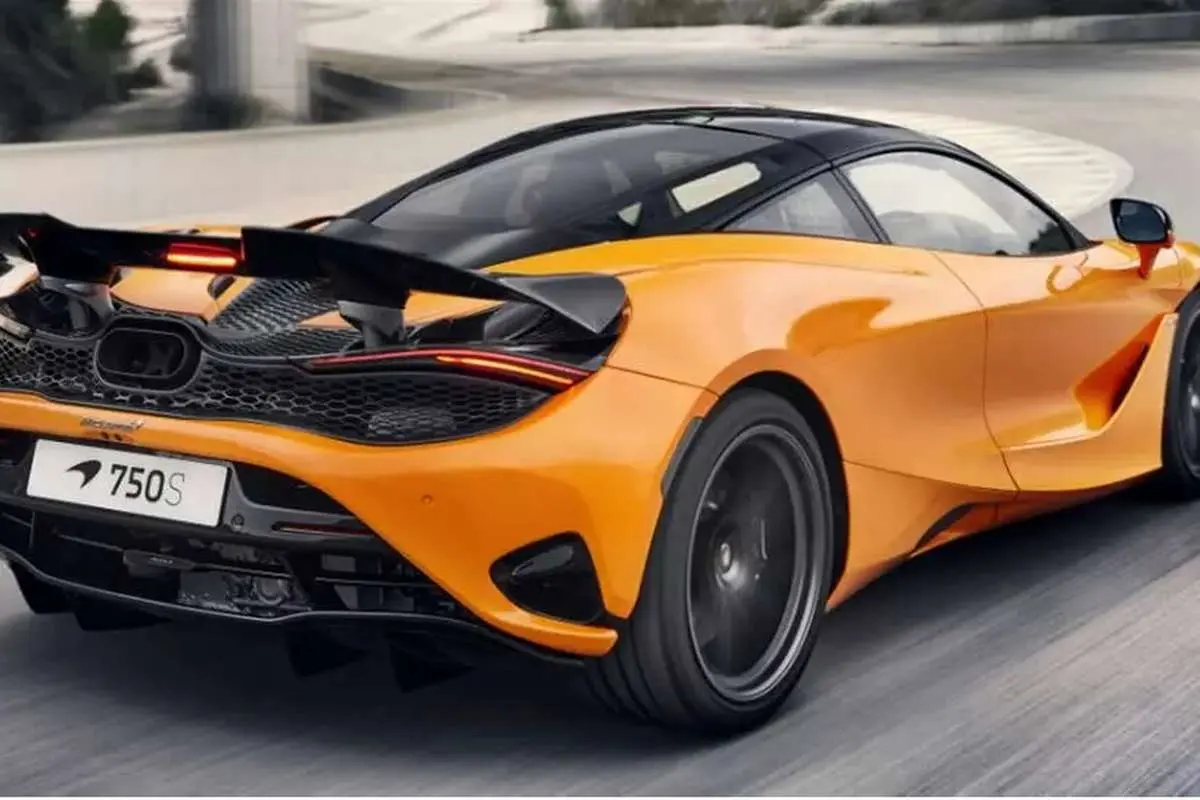 (ویدیو) یک ایرانی مک لارن ۱.۵ میلیون دلاری را در کالیفرنیا نابود کرد!