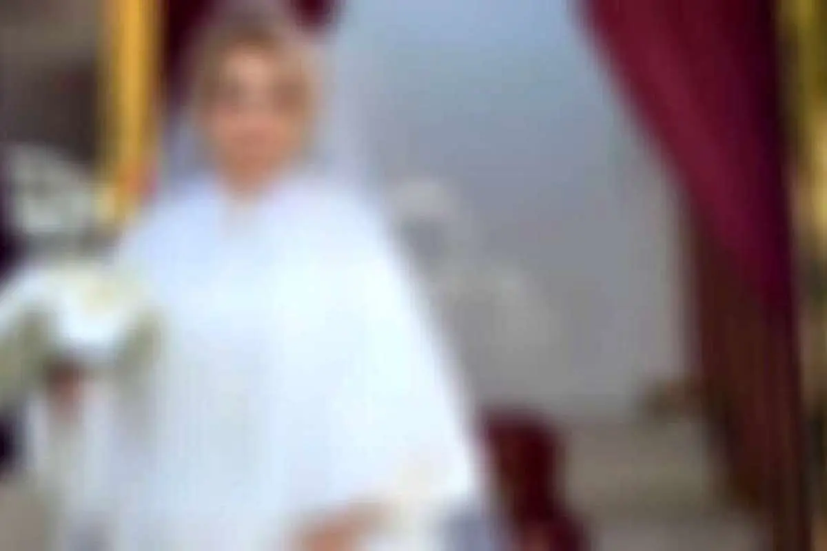 چرا تبلیغات اینستاگرام به عروس ۱۴ ساله کشیده شده است؟