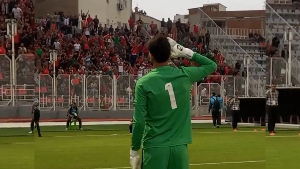 (ویدیو) احترام نظامی بیرانوند به هواداران پرسپولیس
