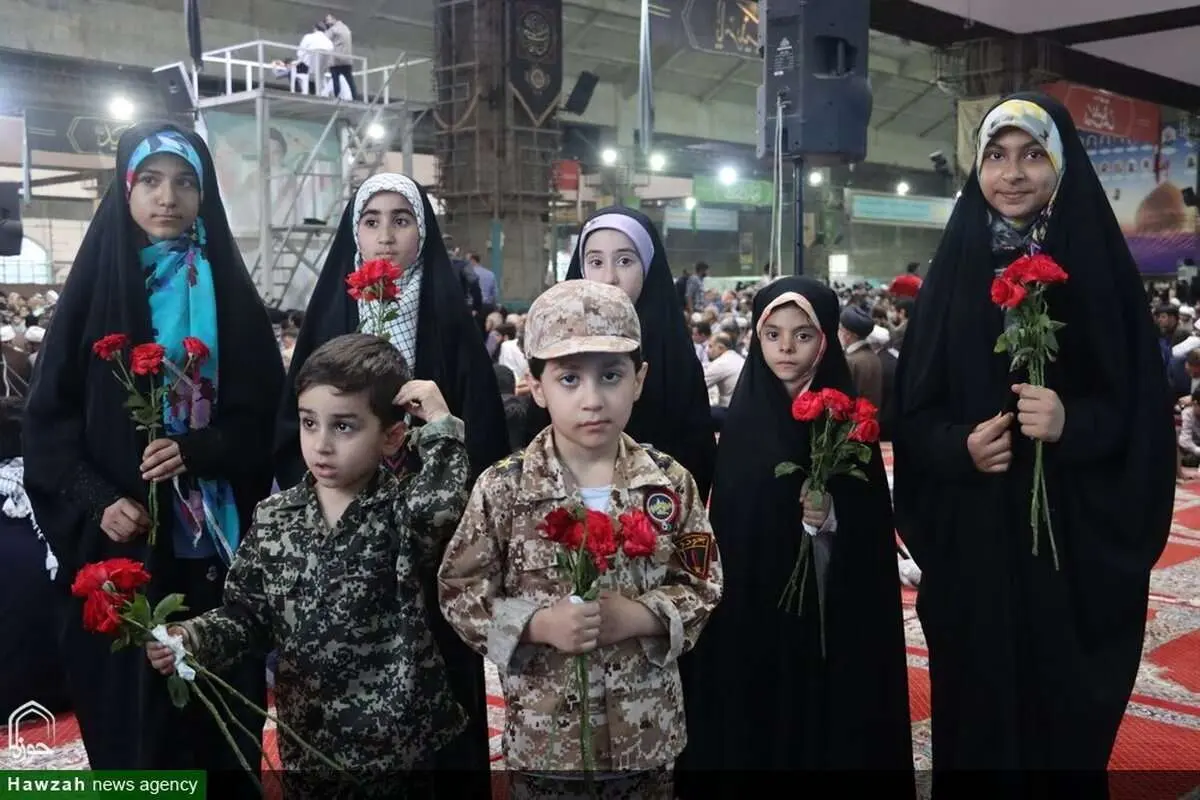 (تصاویر) اجتماع بزرگ مردم اهواز در حمایت از عفاف و حجاب و مجریان طرح نور
