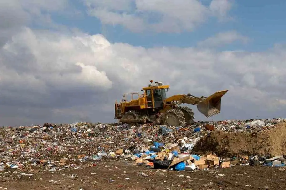 جابه‌جایی «آرادکوه» به کجا رسید؟