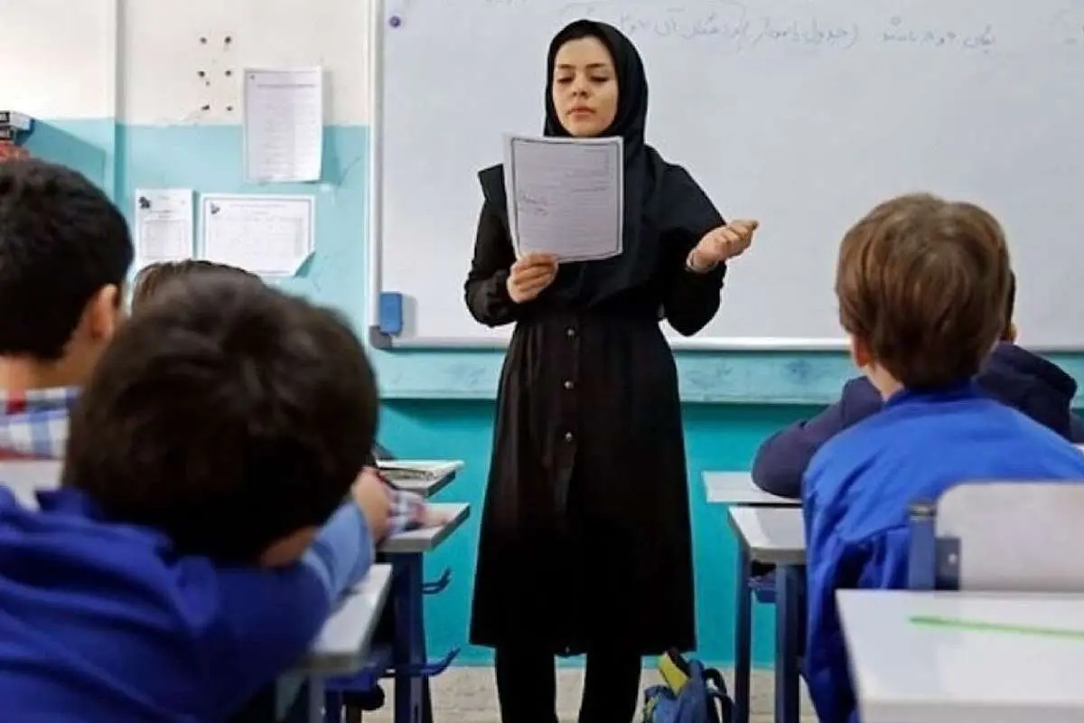 جزئیات جدید از همسان سازی حقوق فرهنگیان بازنشسته / رتبه‌بندی معلمان تا چه زمانی انجام می‌شود؟