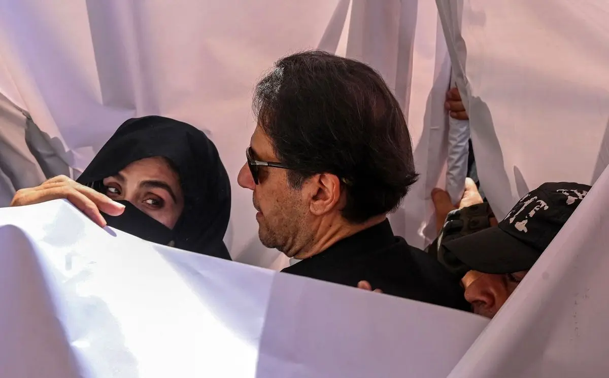 (ویدئو) چرا همسر عمران خان درخواست زندانی شدن کرد؟