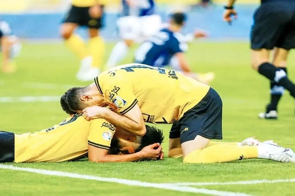 چه بر سر سپاهان آمده است؟