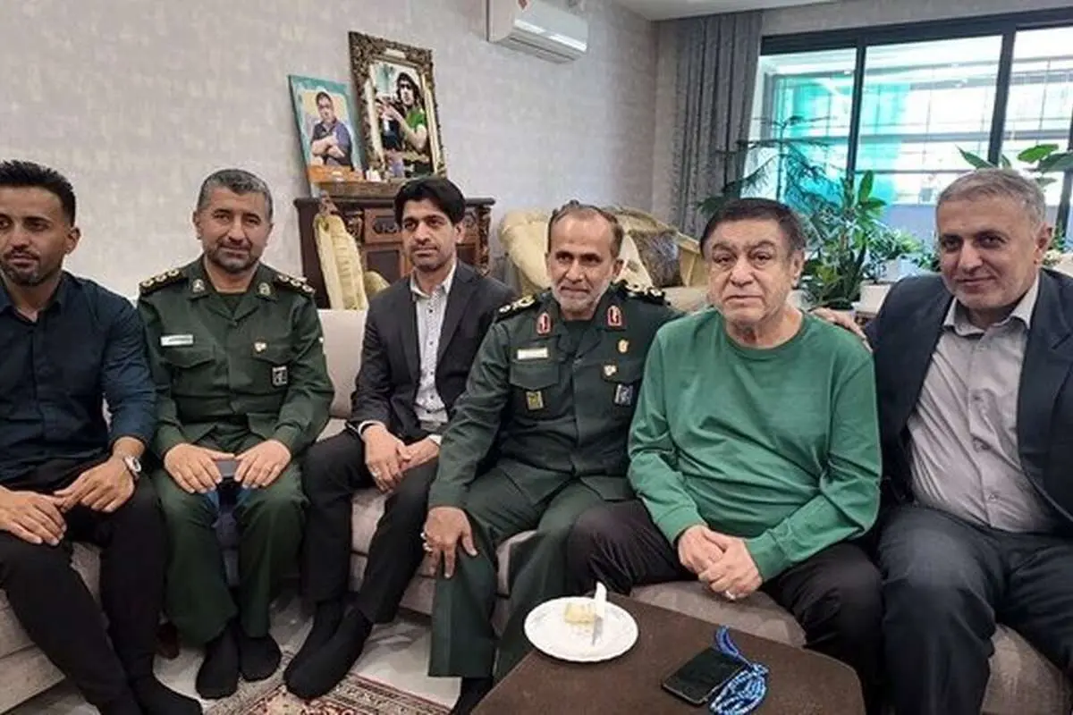 فرمانده سپاه به دیدار پیروانی رفت