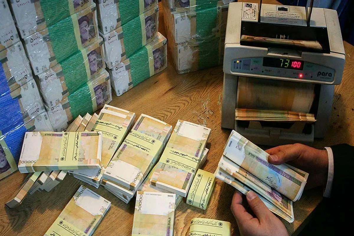 صبح به صبح که از خواب بلند میشویم ۶-۷ هزار میلیارد به نقدینگی کشور اضافه میشود