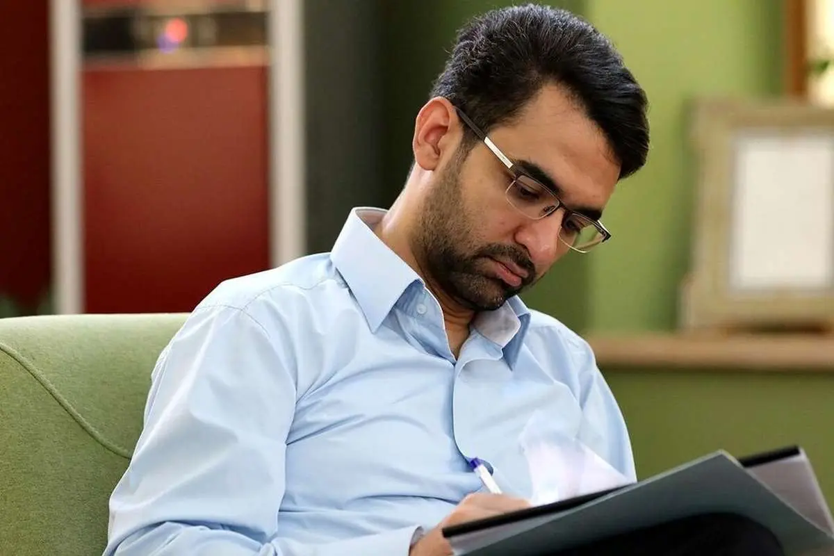 کنایه آذری جهرمی به موافقت مجلس با تعطیلی روز شنبه؛ ملت را چه فرض میکنید؟
