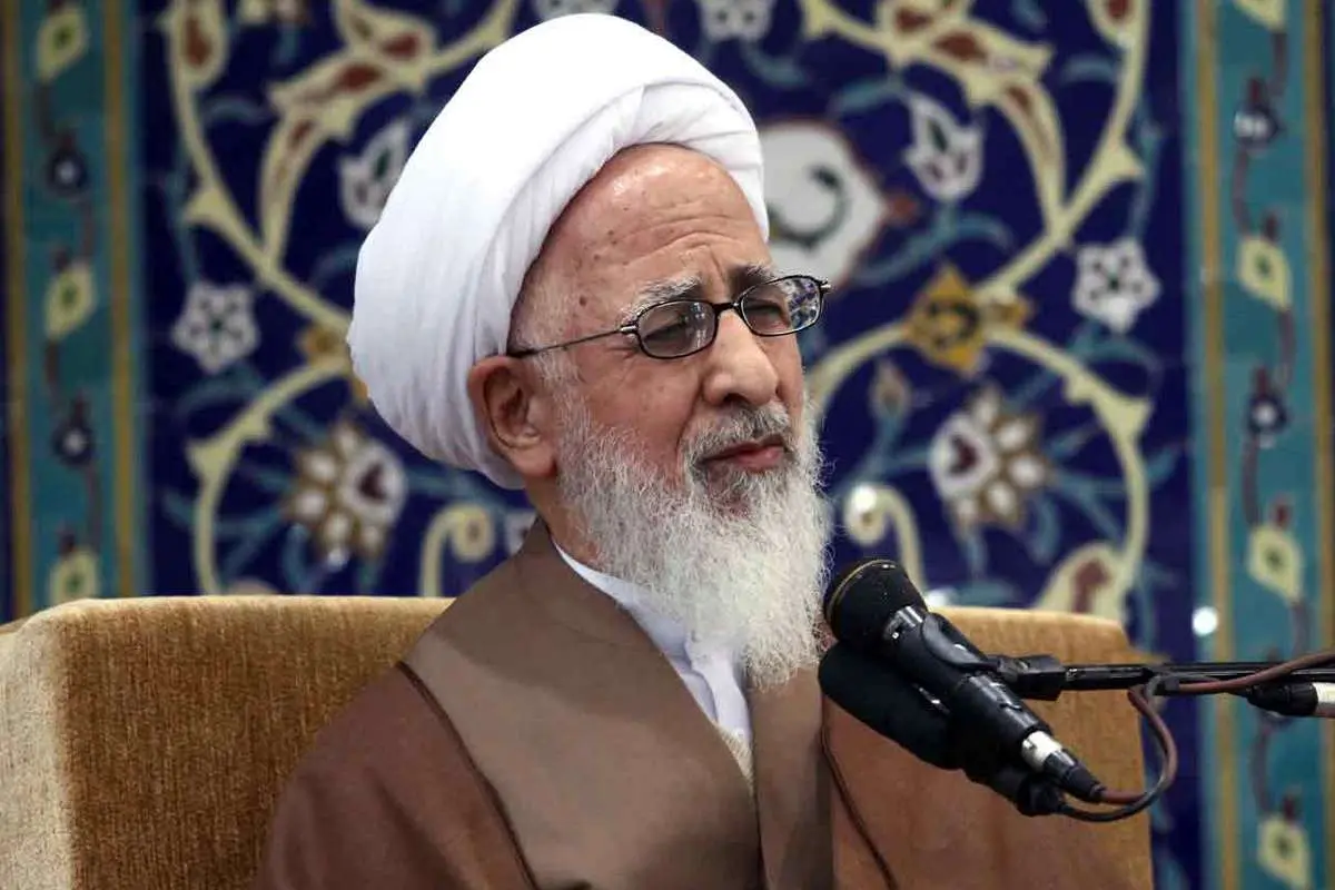 نظر آیت الله جوادی آملی درباره تعطیلی روز شنبه