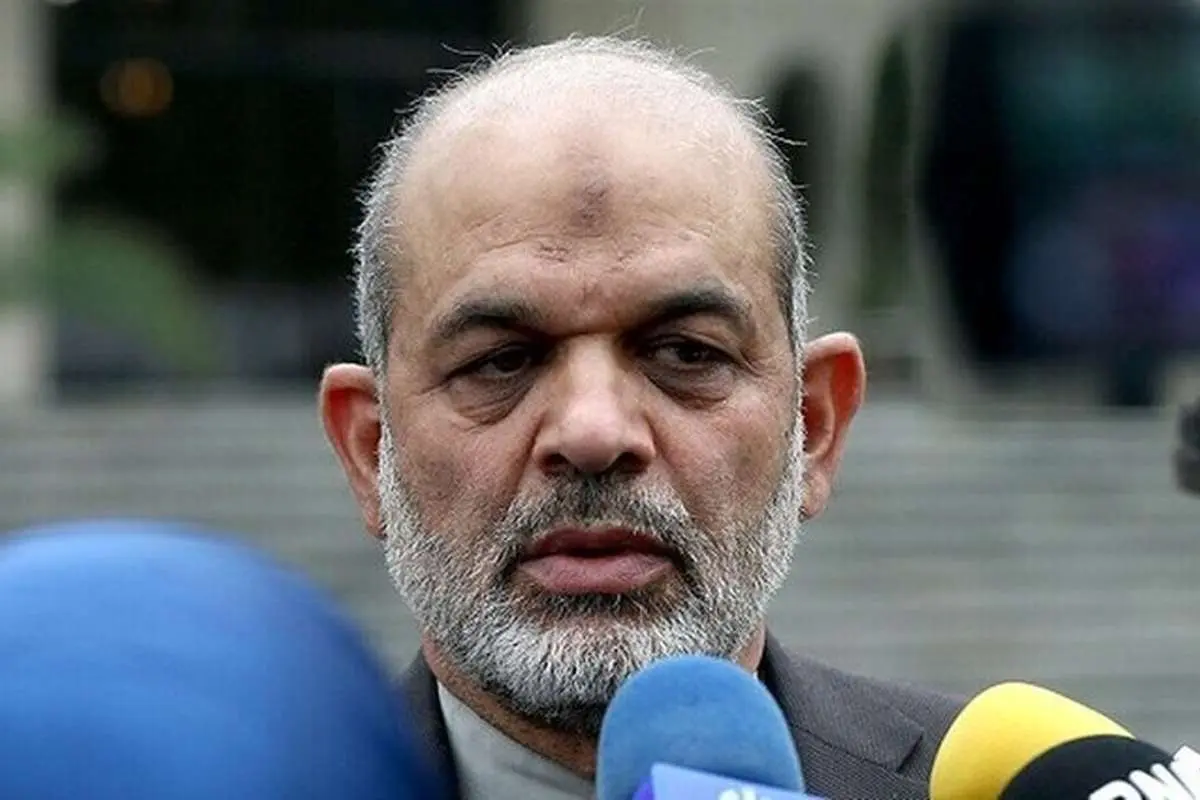 (ویدیو) دفاع وزیر کشور از بدرفتاری مامور گشت ارشاد با یک زن