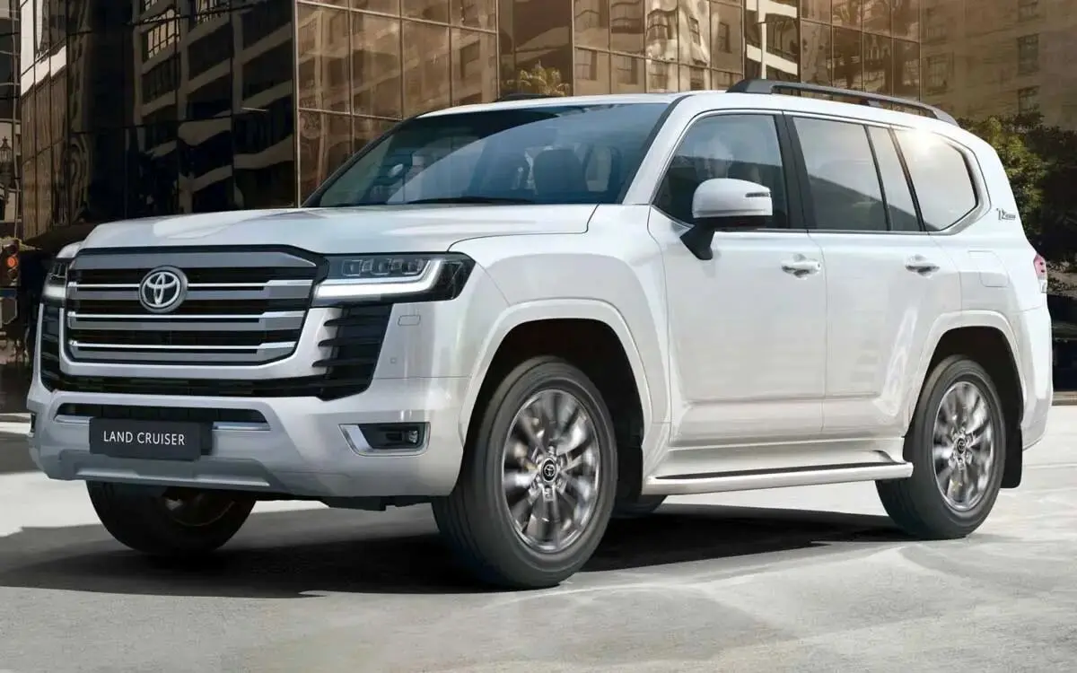 پایان تردد لندکروز ۲۰۰ میلیاردی