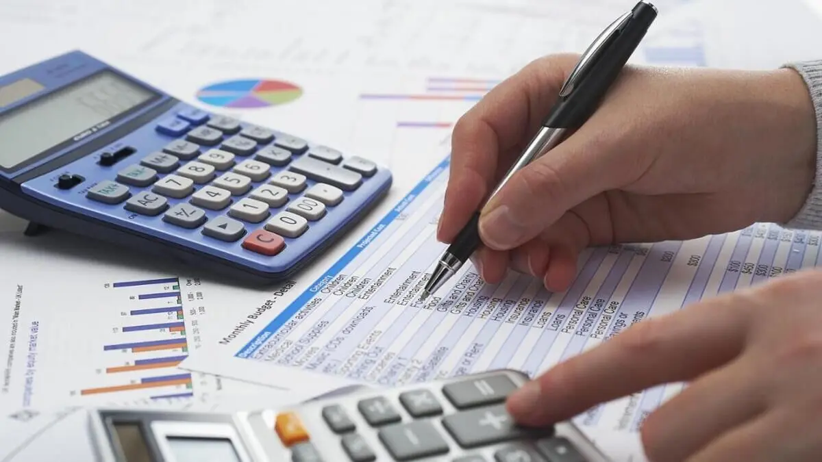 افزایش ۴ برابری درآمد‌های مالیاتی چه تاثیری بر افزایش رفاه و کاهش فقر داشته است؟