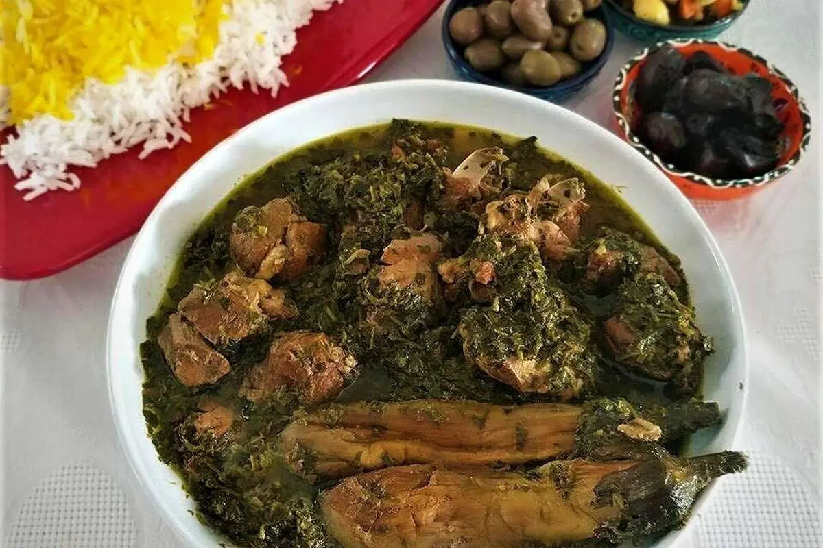 خورش نازخاتون، یک رقیب خوشمزه برای قرمه سبزی