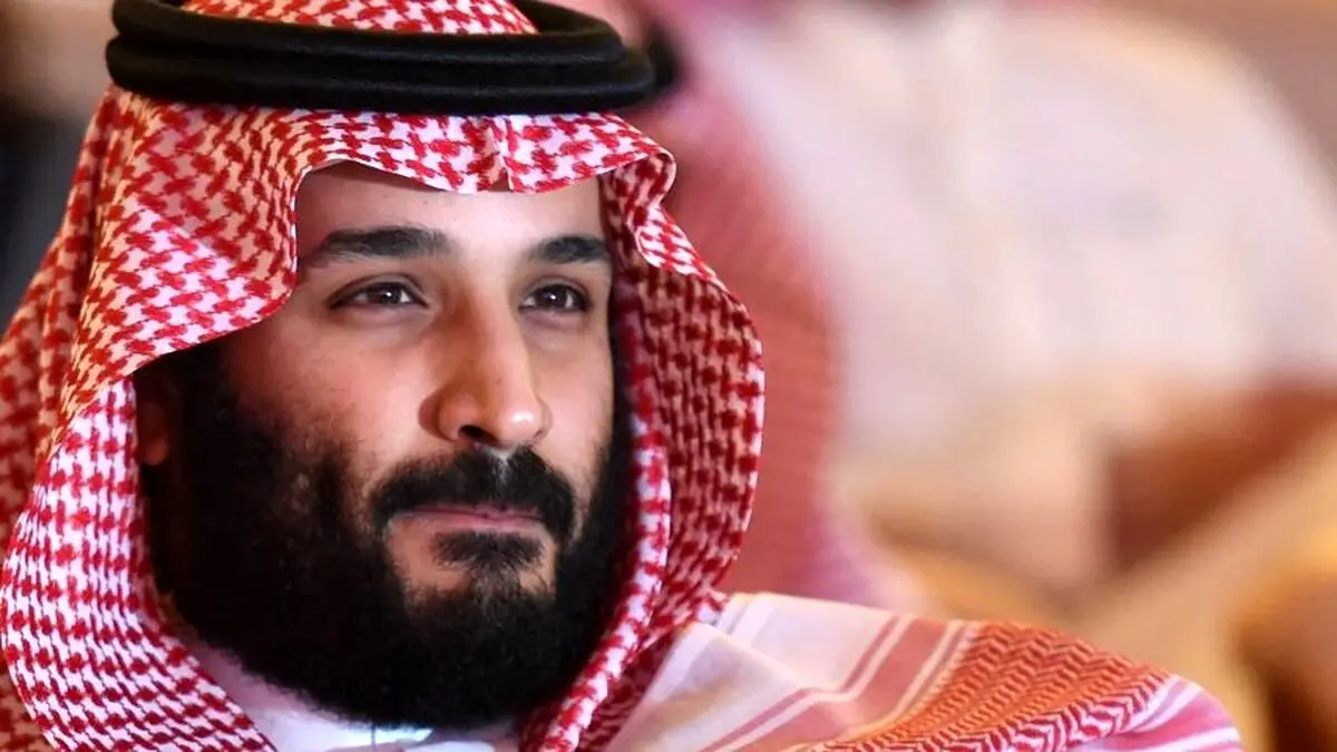 (عکس) استایل بن‌سلمان و عینک عجیبش سوژه شد
