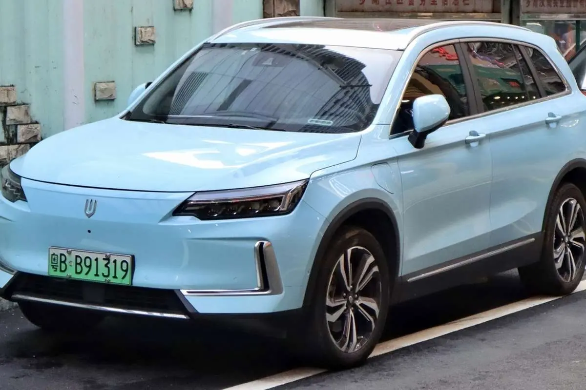 (تصاویر) با خرید این خودروی چینی ۳۰ سال بیشتر عمر می‌کنید!