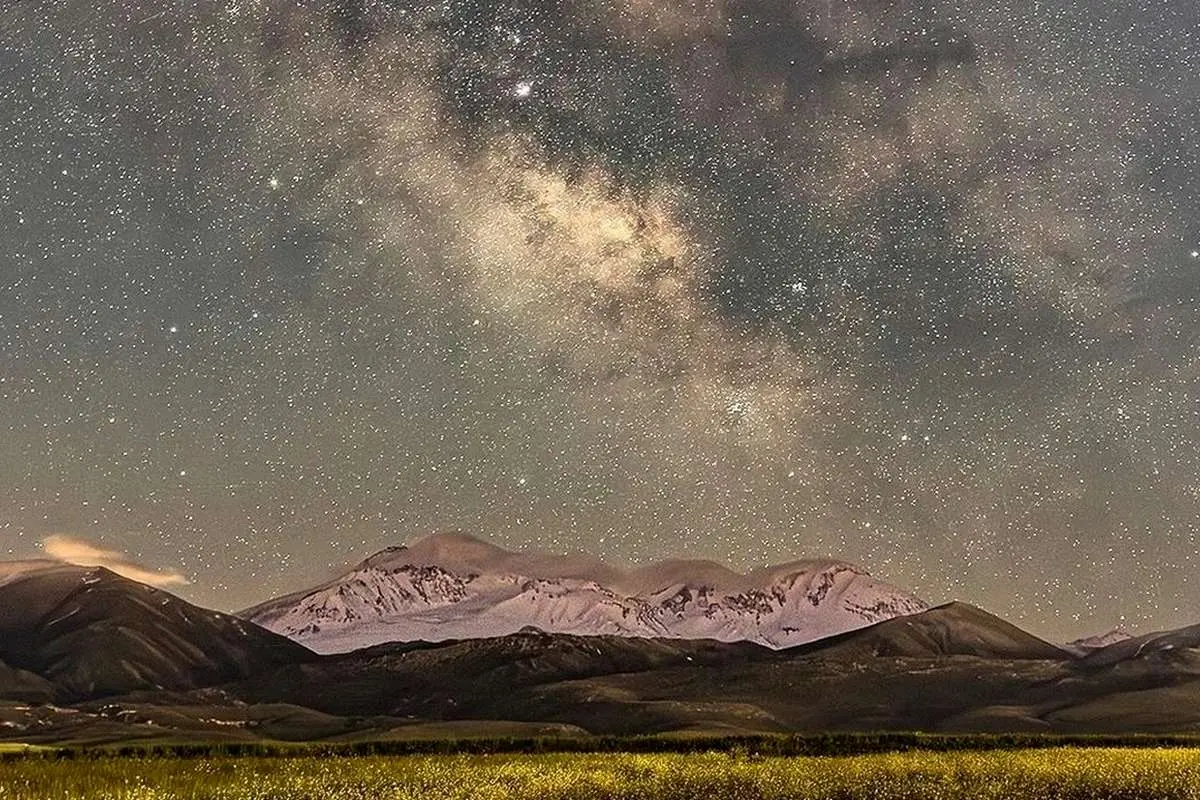 (ویدئو) کهکشان راه شیری بر فراز سبلان
