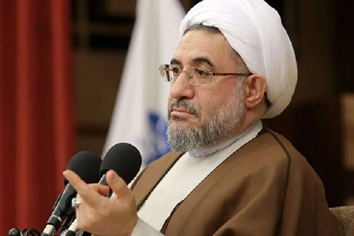 اراکی: باید در جامعه جا انداخت که حاکمیت ولیفقیه، یعنی حاکمیت امام زمان (عج)
