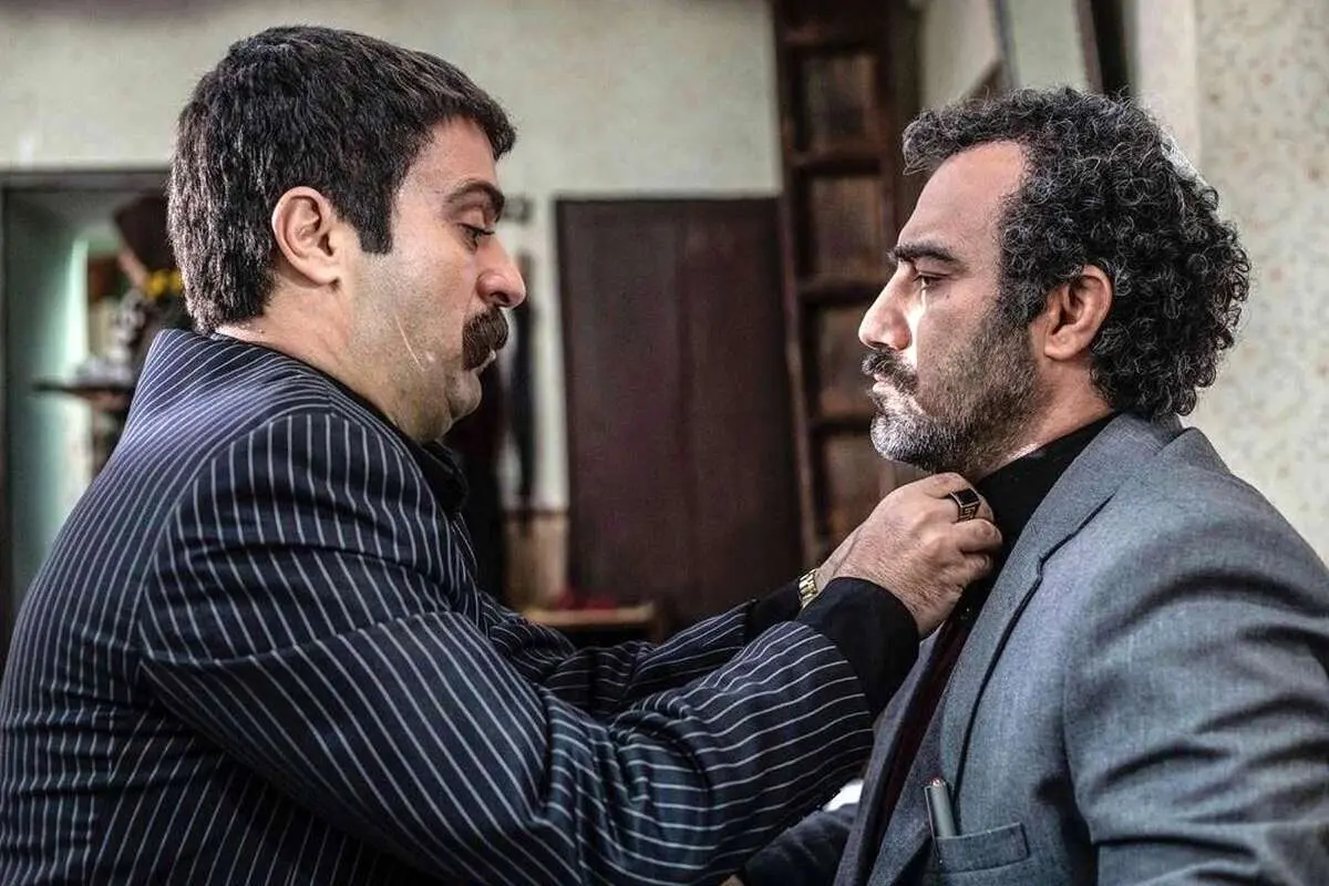 نقی و ارسطو در سواحل قبرس