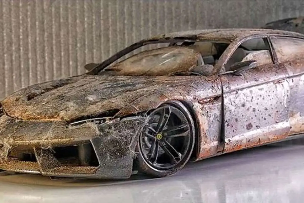 (ویدئو) بازسازی کامل لامبورگینی استوک در ابعاد کوچک