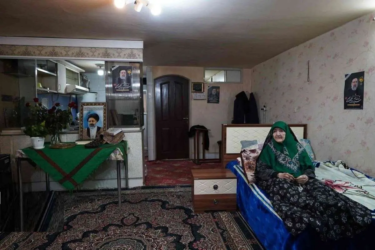 (ویدئو) در منزل مادر شهید رئیسی این روزها چه میگذرد؟