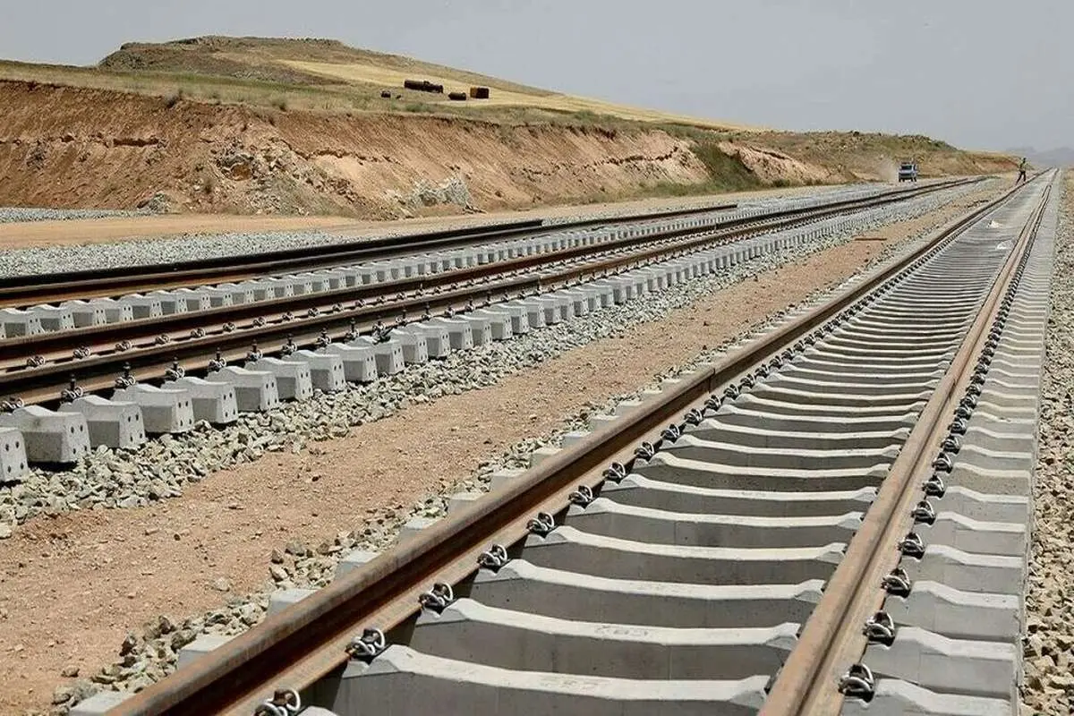 (ویدئو) تکمیل خط راه‌آهن یزد - اقلید