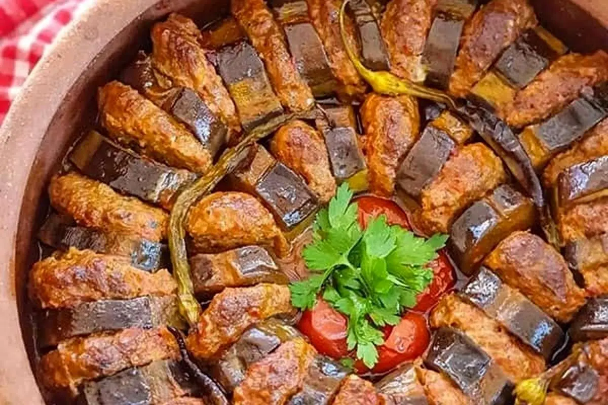 آموزش یک خوراک خوشمزه با بادمجان