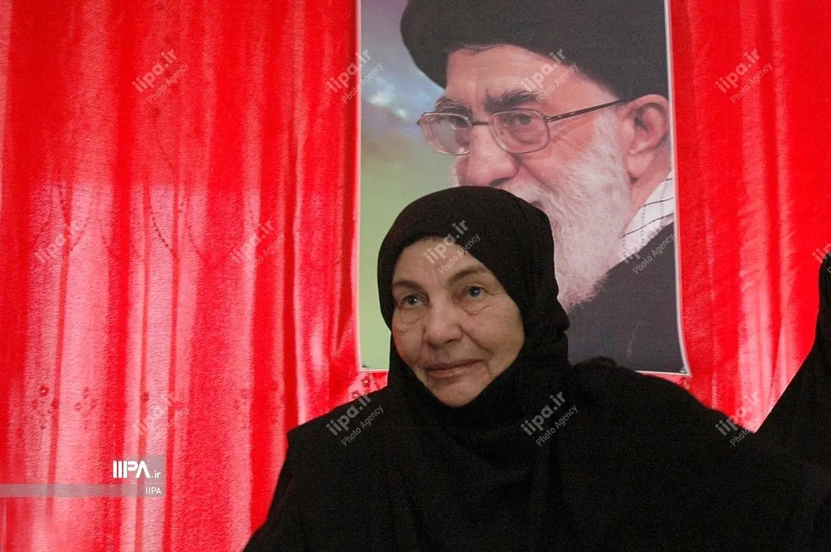 تصاویر منتشر نشده از مادر سید حسن نصرالله