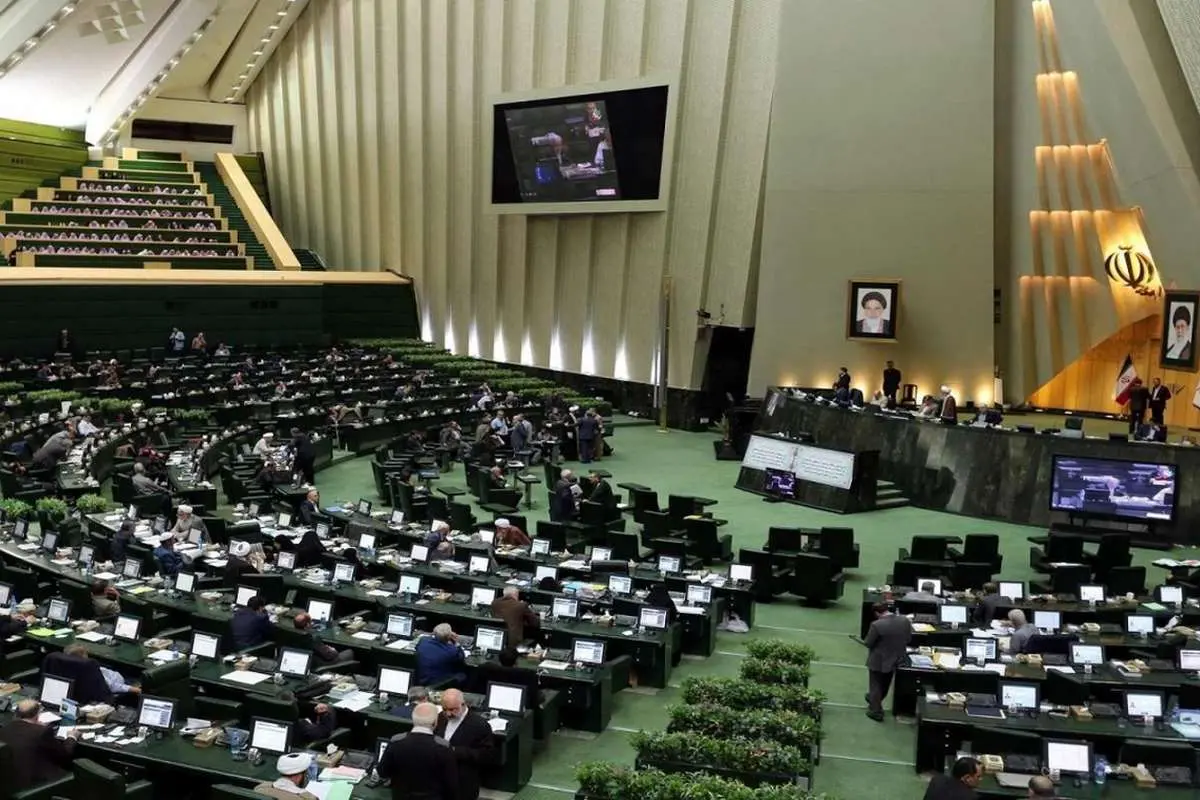 نوری، سلیمی و میرمحمدی ناظر هیات رییسه مجلس شدند
