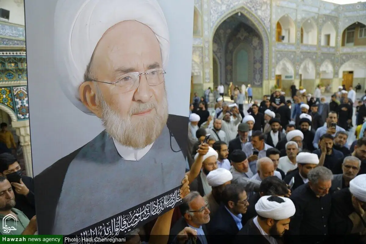 (تصاویر) تشییع پیکر علامه علی کورانی