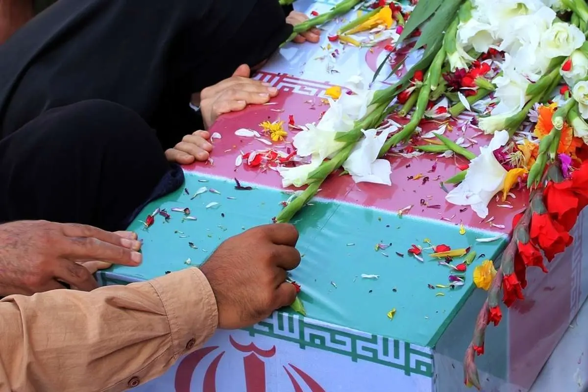(ویدیو) دلجویی رئیس پلیس تهران از خانواده شهدای پلیس