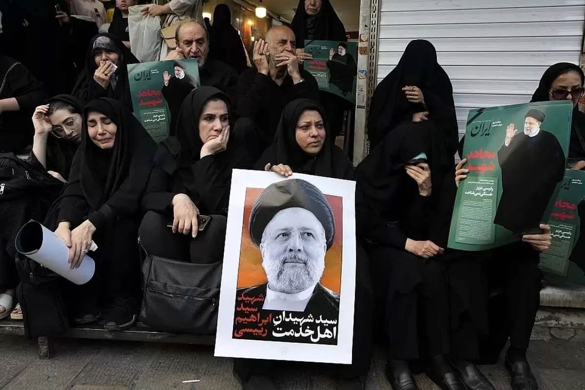 (ویدئو) گزارش رسانه خارجی از سوگواری مردم تهران برای رئیس جمهور ایران