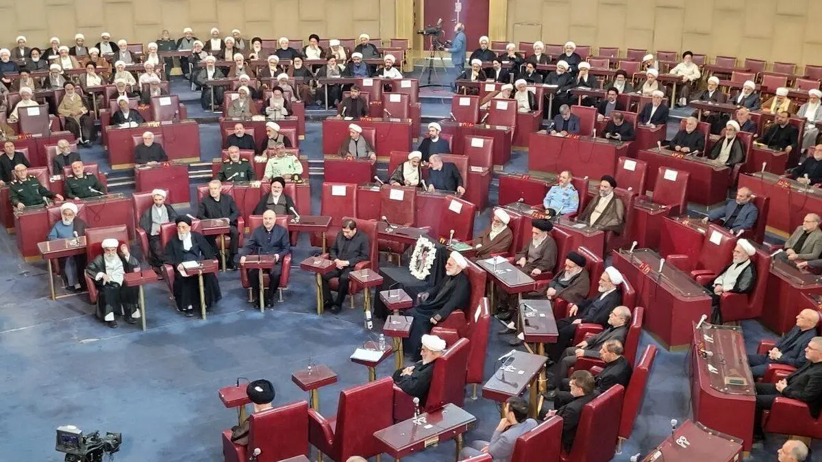 از آیت الله مشکینی تا آیت الله موحد کرمانی